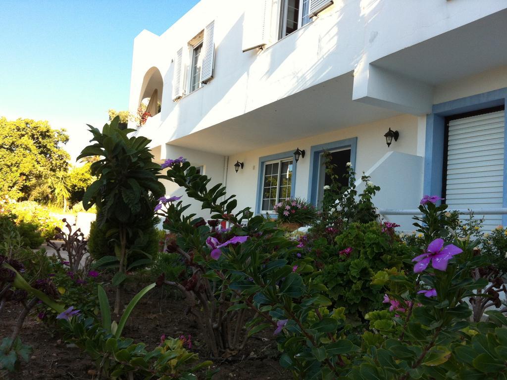 Emilia Apartments Плакіас Екстер'єр фото